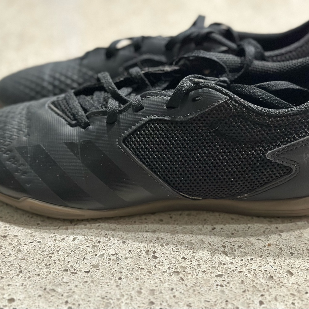 Men’s Adidas Predator indoor soccer shoes